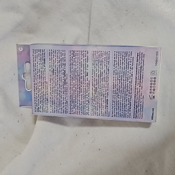 💋 Kiss Press On Nails Christmas - Picture 4 of 5